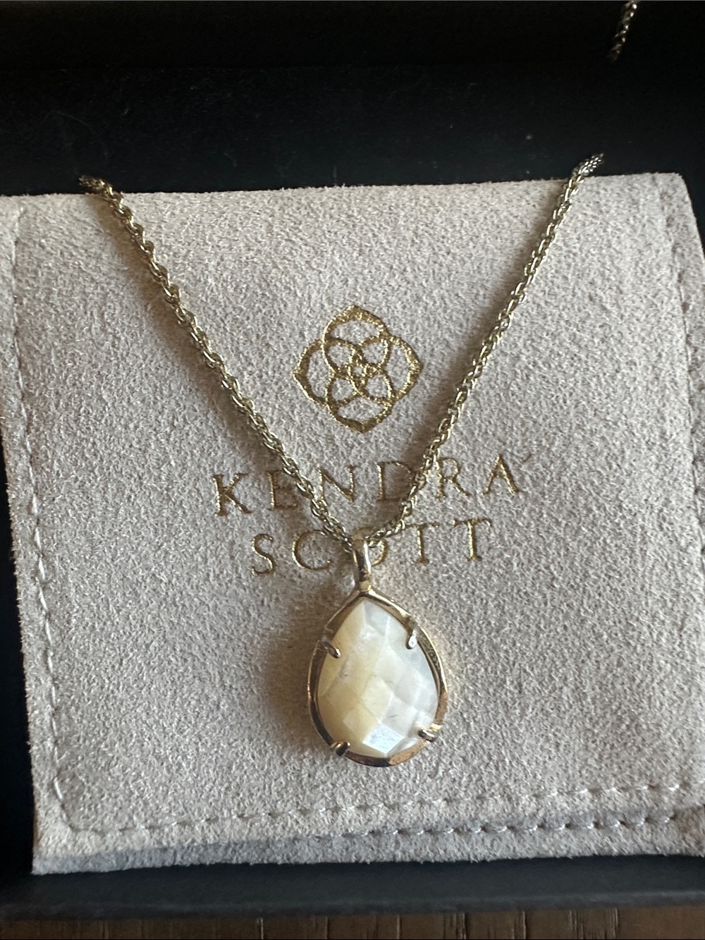 Kendra Scott Mother of Pearl Teardrop Pendant Necklace - Gold Chain